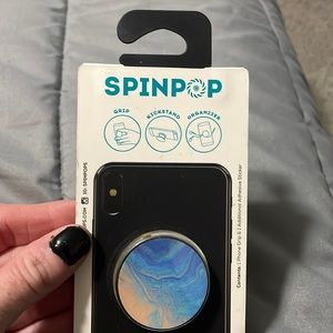 Spinpop phone grip. new in package